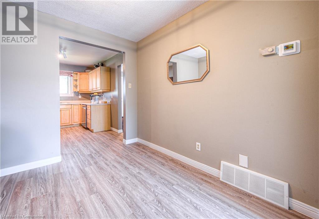 6 Holm Street, Cambridge, Ontario  N3C 3M9 - Photo 10 - 40724581