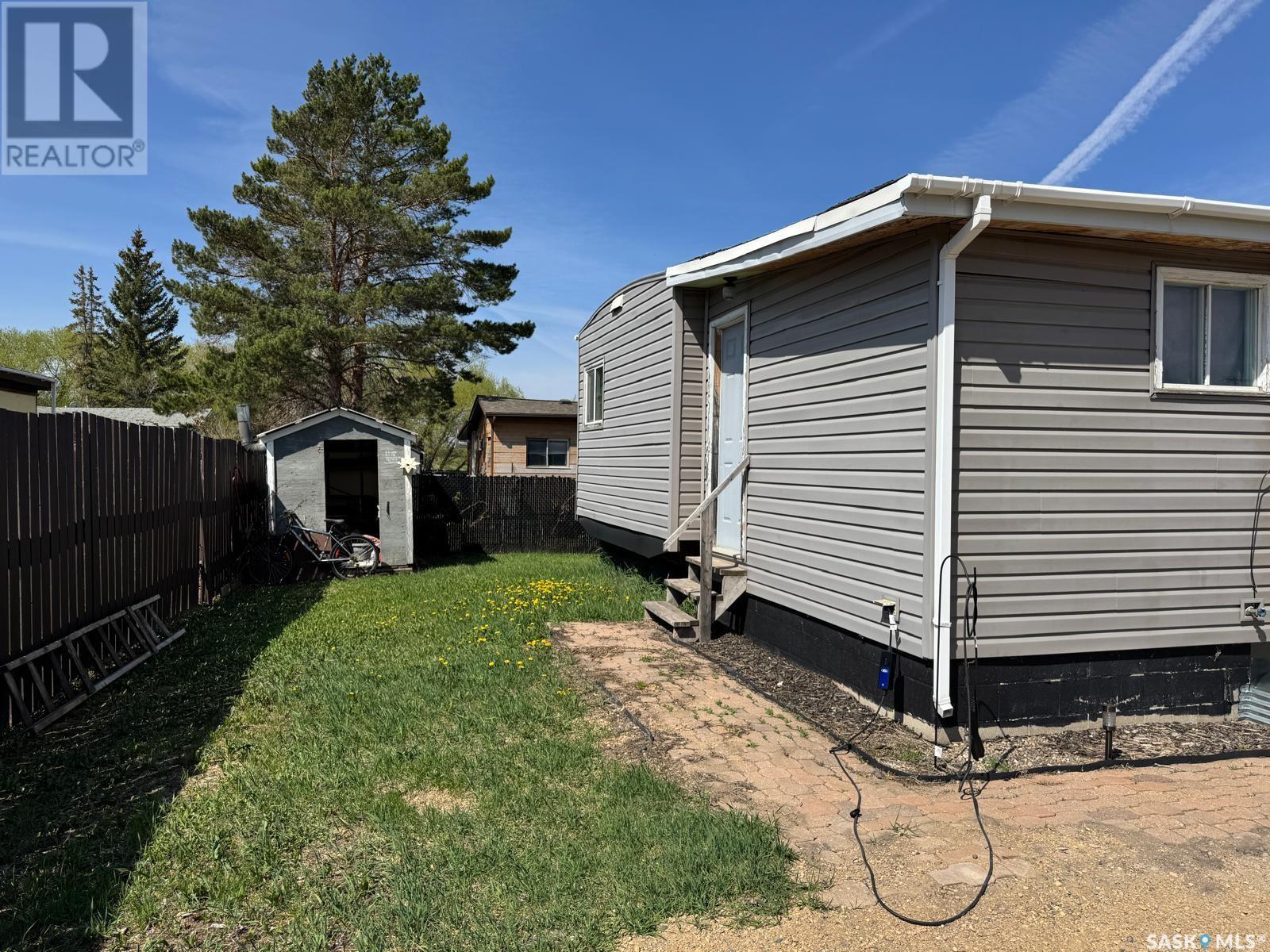 308 Tesky Crescent, Wynyard, Saskatchewan  S0A 4T0 - Photo 28 - SK992131