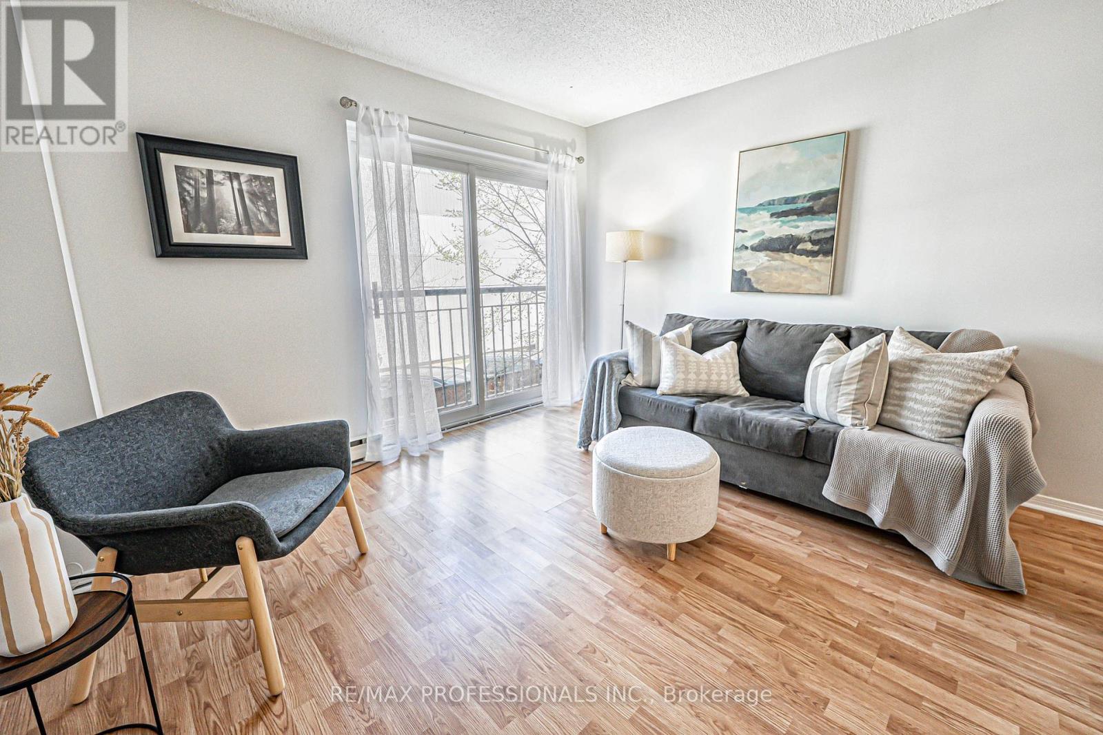 202 - 61 Main Street, Toronto, Ontario  M4E 2V6 - Photo 8 - E12135025