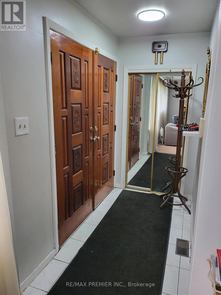 Property at 53 ROSEFAIR CRESCENT image 2