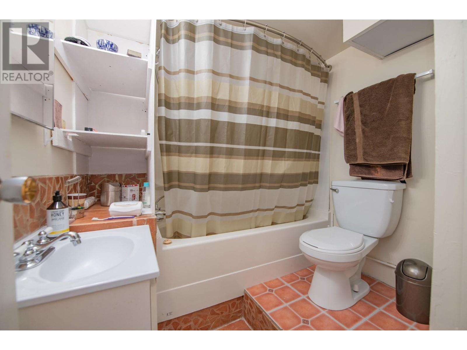 6627 Longacre Drive, Vernon, British Columbia  V1H 1H9 - Photo 22 - 10346440
