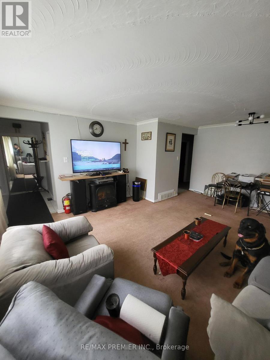 Property at 53 ROSEFAIR CRESCENT image 4