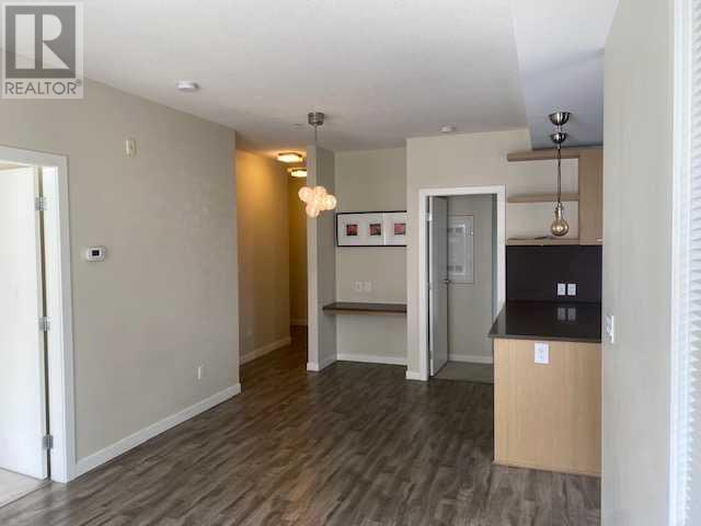Property at 201, 707 4 Street NE image 4