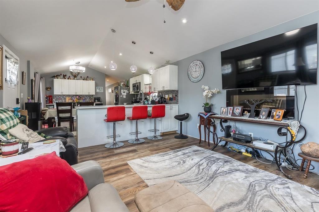 14 3300 Horn Street, Abbotsford, British Columbia  V2S 7Y7 - Photo 1 - R2981485