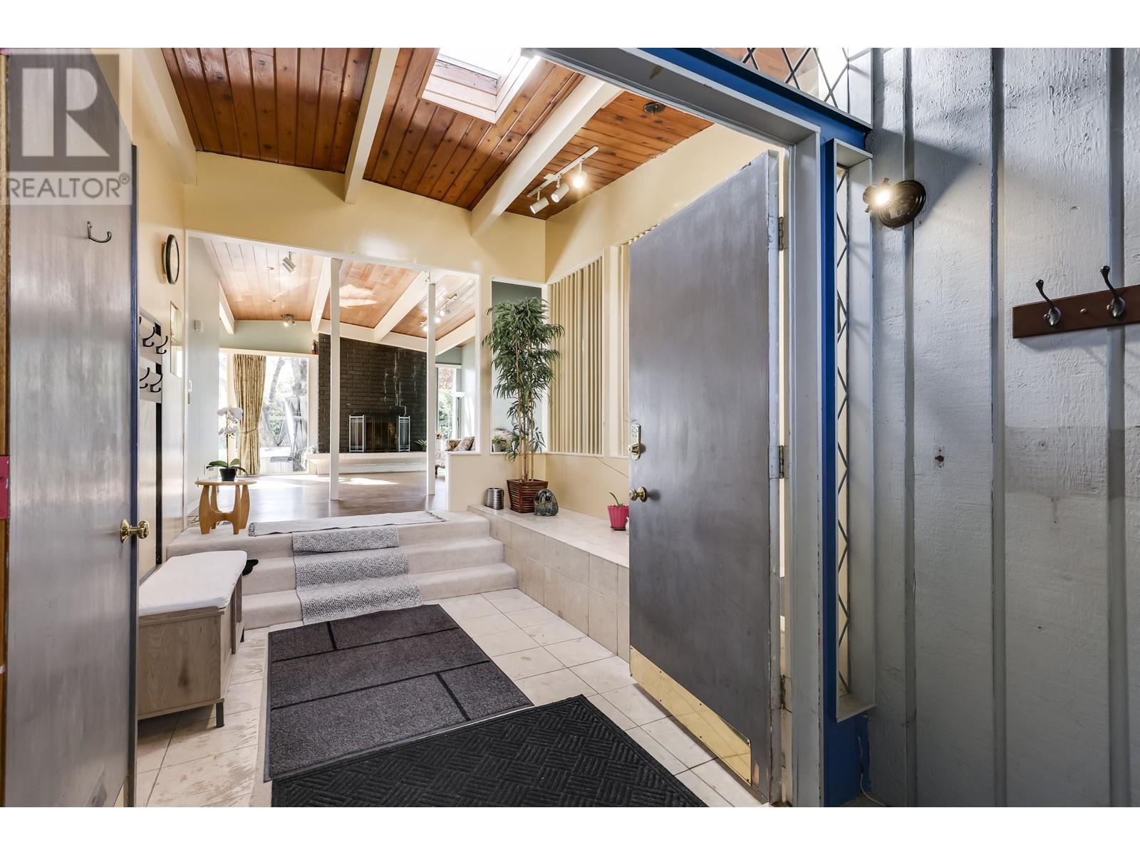 10151 Seacote Road, Richmond, British Columbia  V7A 4B1 - Photo 5 - R3000115