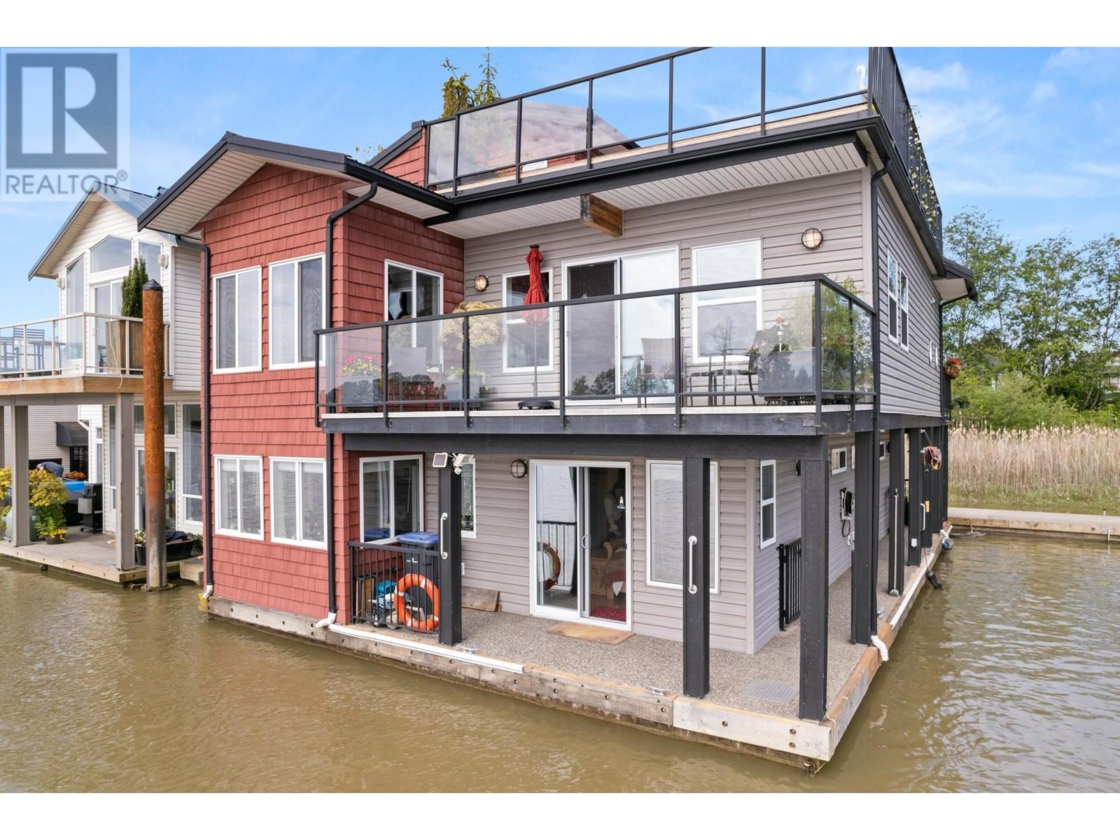 3 800 SOUTH DYKE ROAD, new westminster, British Columbia