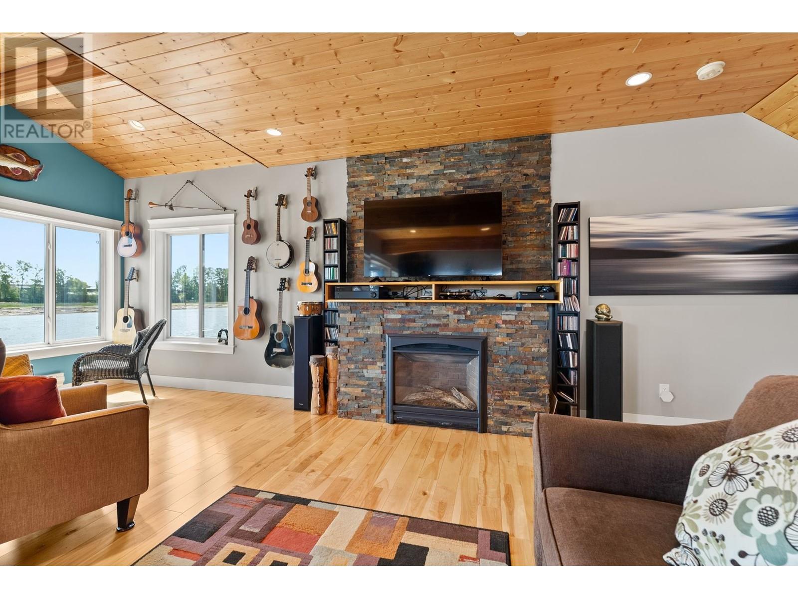 3 800 South Dyke Road, New Westminster, British Columbia  V3M 6L6 - Photo 9 - R2999976