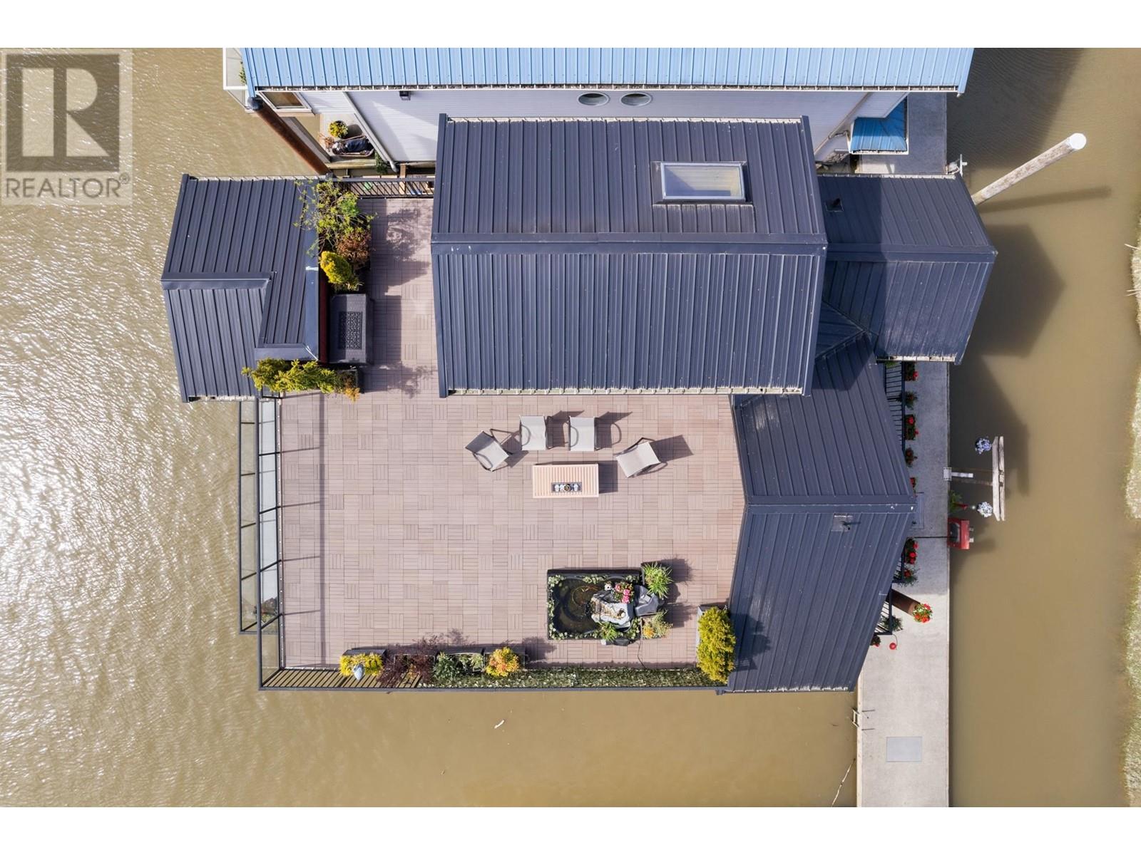 Property at 3 800 SOUTH DYKE ROAD image 3