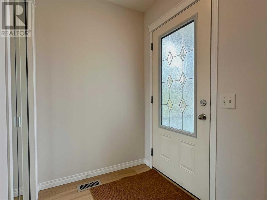 Property at 140 Tuscany Valley Rise NW image 4