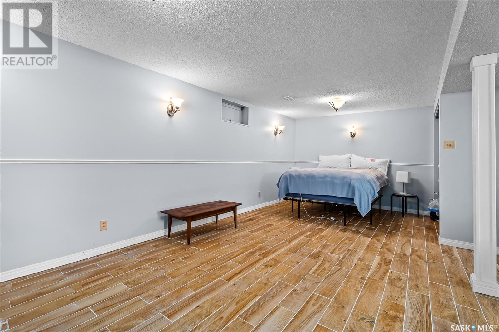 1304 Queen Crescent, Moose Jaw, Saskatchewan  S6H 3G4 - Photo 23 - SK005272