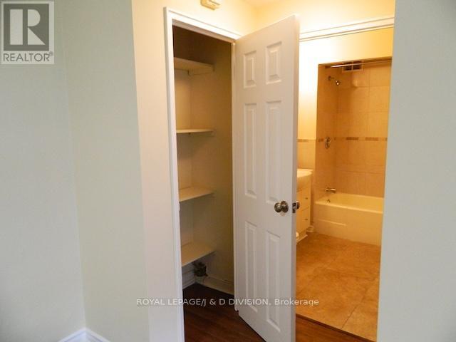 100 - 740 Eglinton Avenue W, Toronto, Ontario  M5N 1C4 - Photo 7 - C12137509