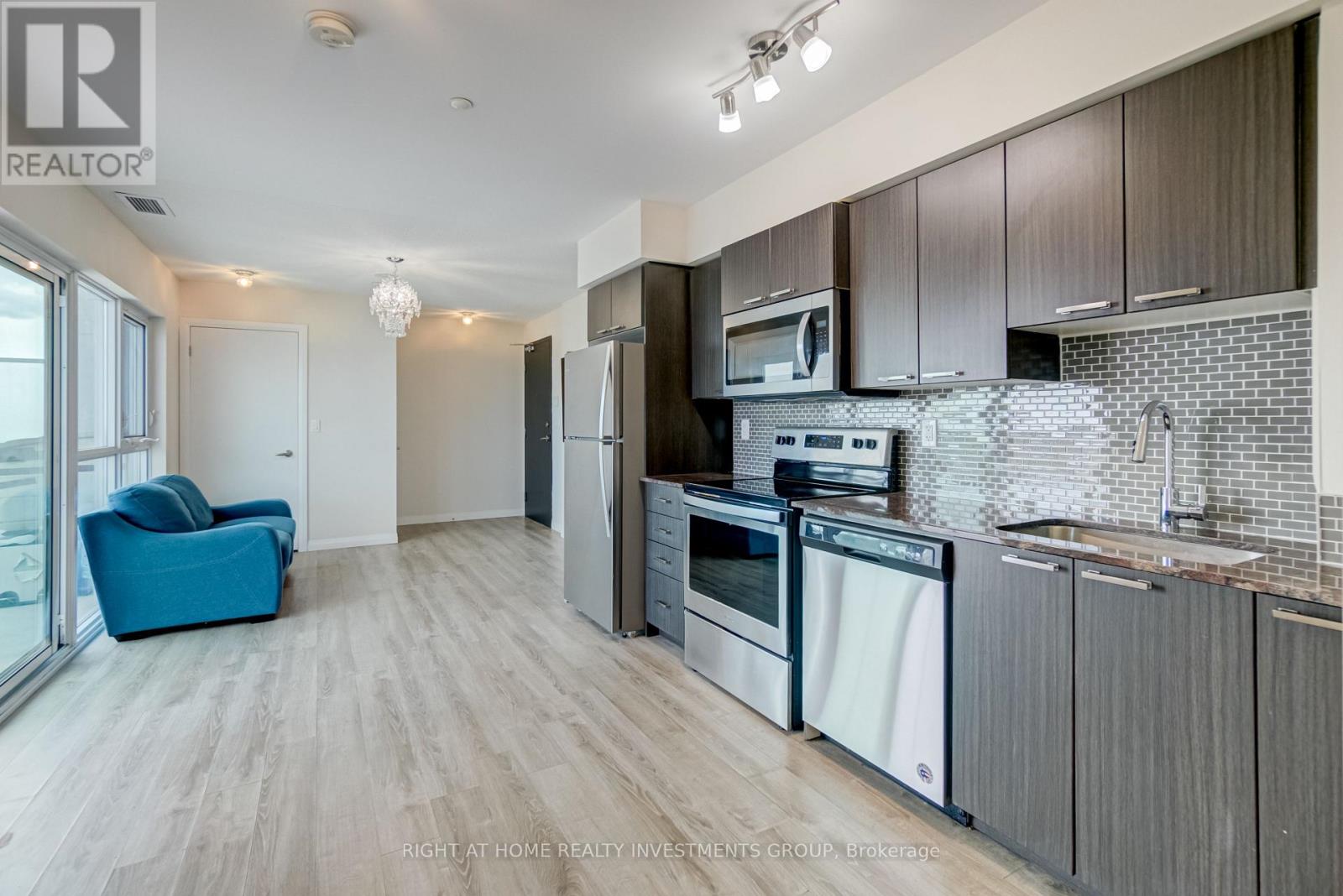 Ph03 - 2150 Lawrence Avenue E, Toronto, Ontario  M1R 3A7 - Photo 13 - E12137466