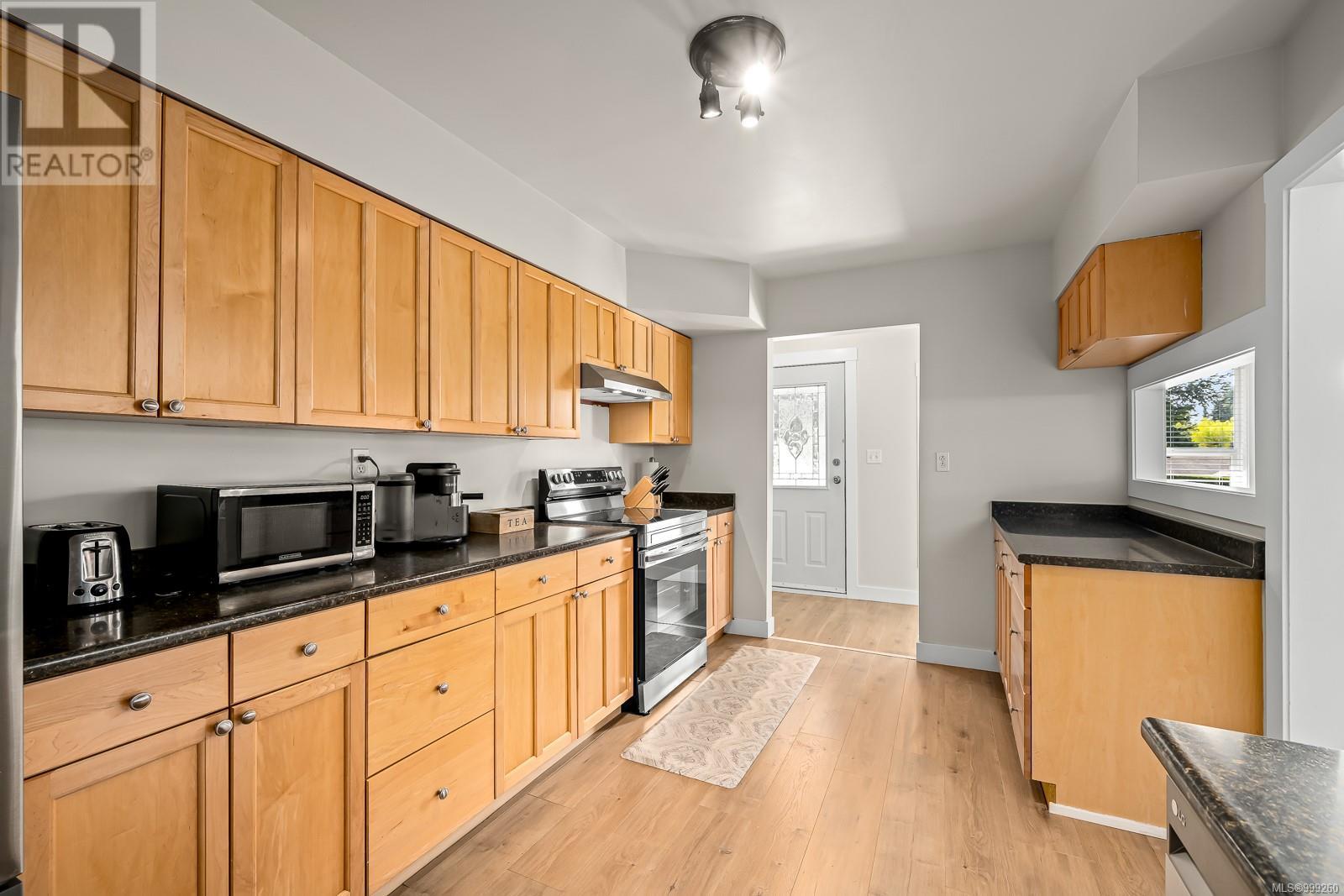 Property at 780 Nicholls Rd image 2