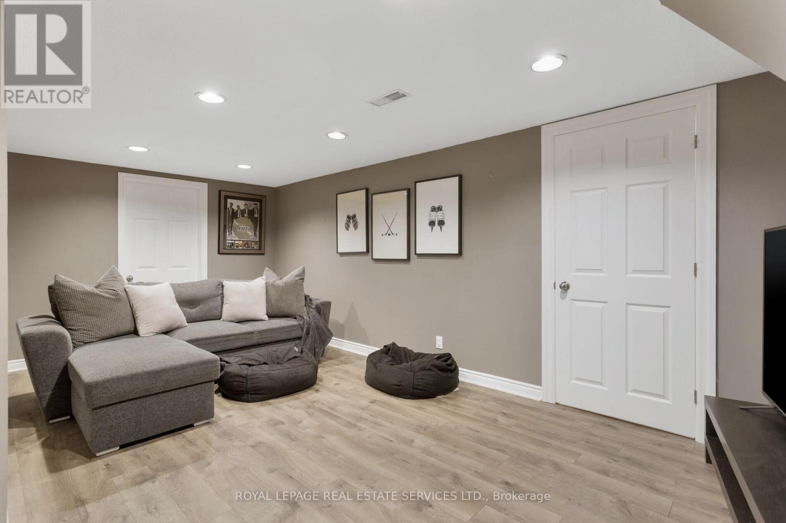 2088 Saxon Road, Oakville, Ontario  L6L 2V2 - Photo 30 - W12054941