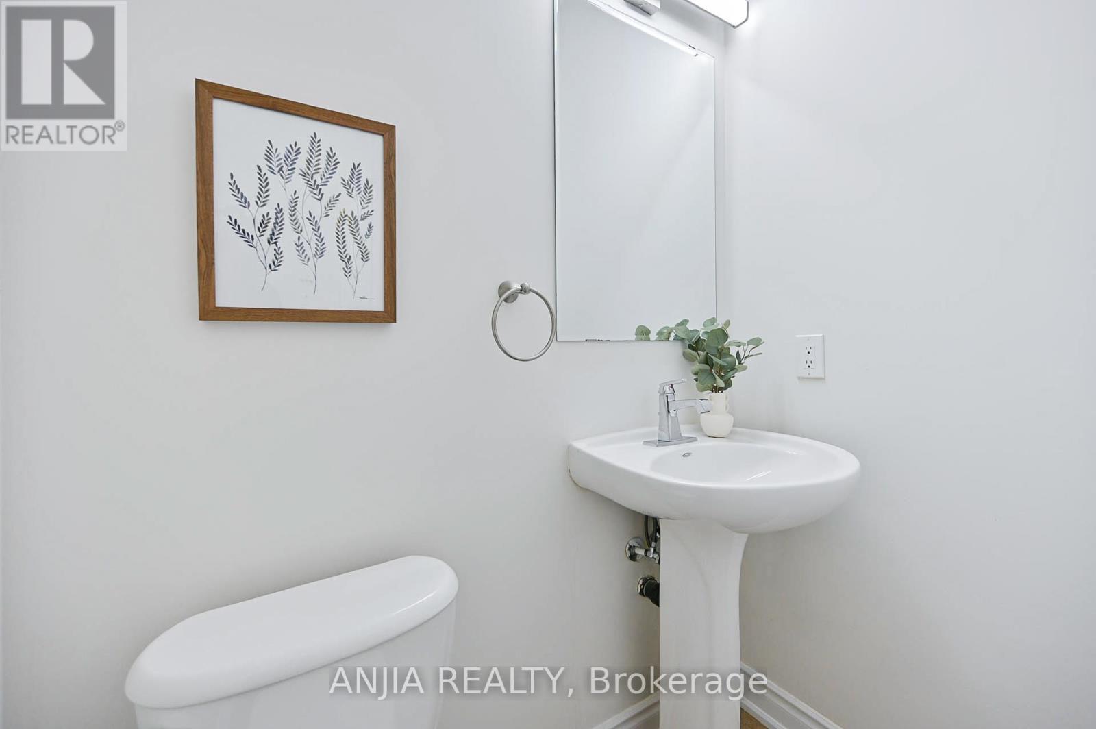 68 Kelly Crescent, Markham, Ontario  L6E 2B6 - Photo 22 - N12137440