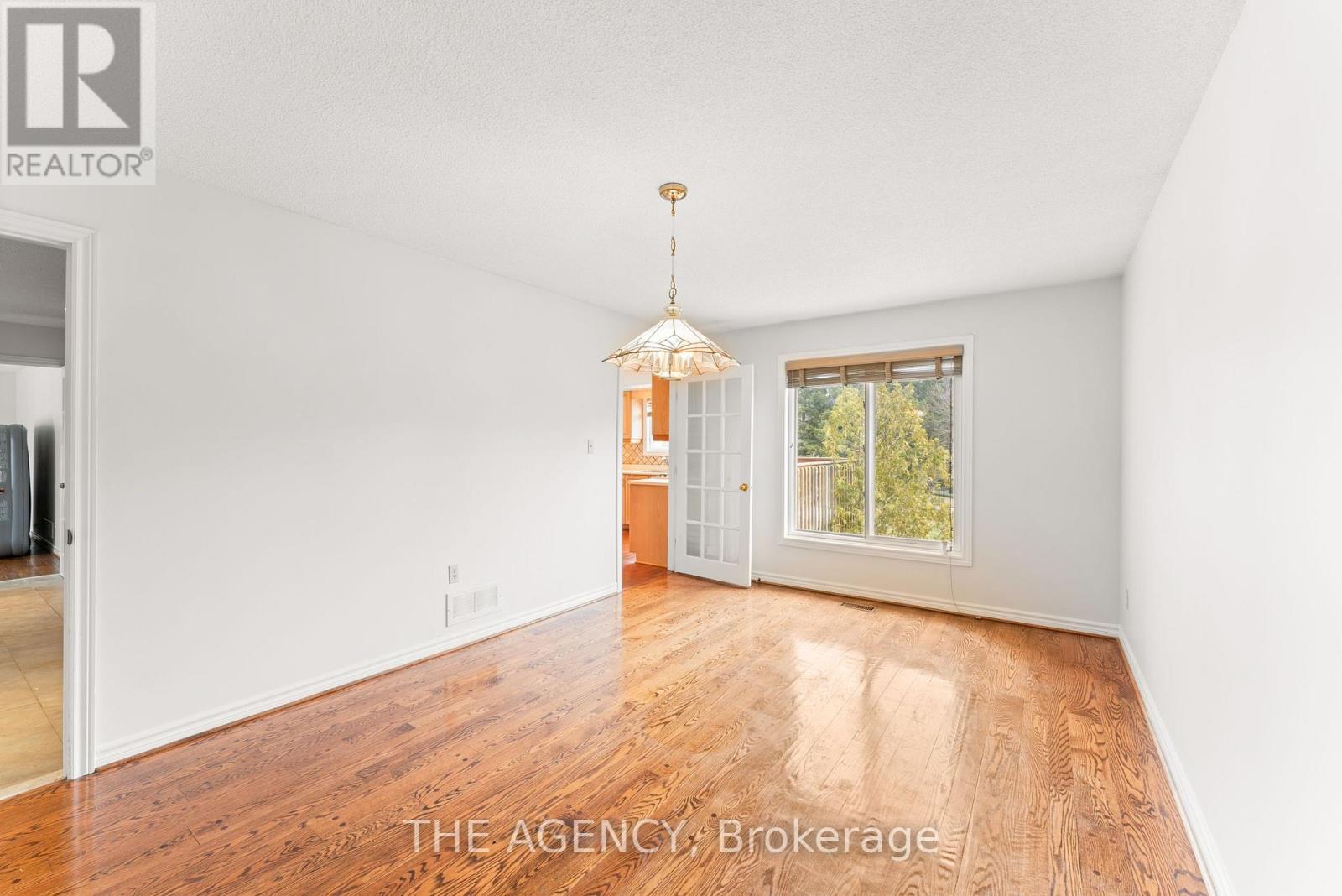 92 Russell Snider Drive, King (Nobleton), Ontario  L0G 1N0 - Photo 11 - N12137500