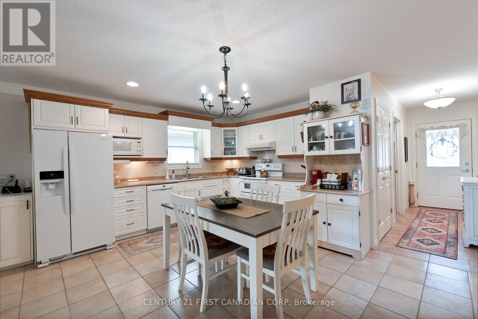 14 - 410 Burwell Road, St. Thomas, Ontario  N5P 4N6 - Photo 7 - X12137748