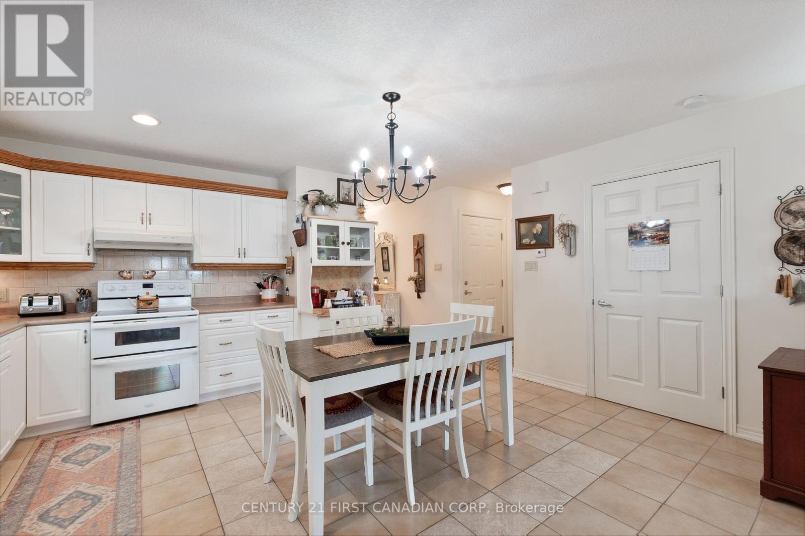 14 - 410 Burwell Road, St. Thomas, Ontario  N5P 4N6 - Photo 8 - X12137748
