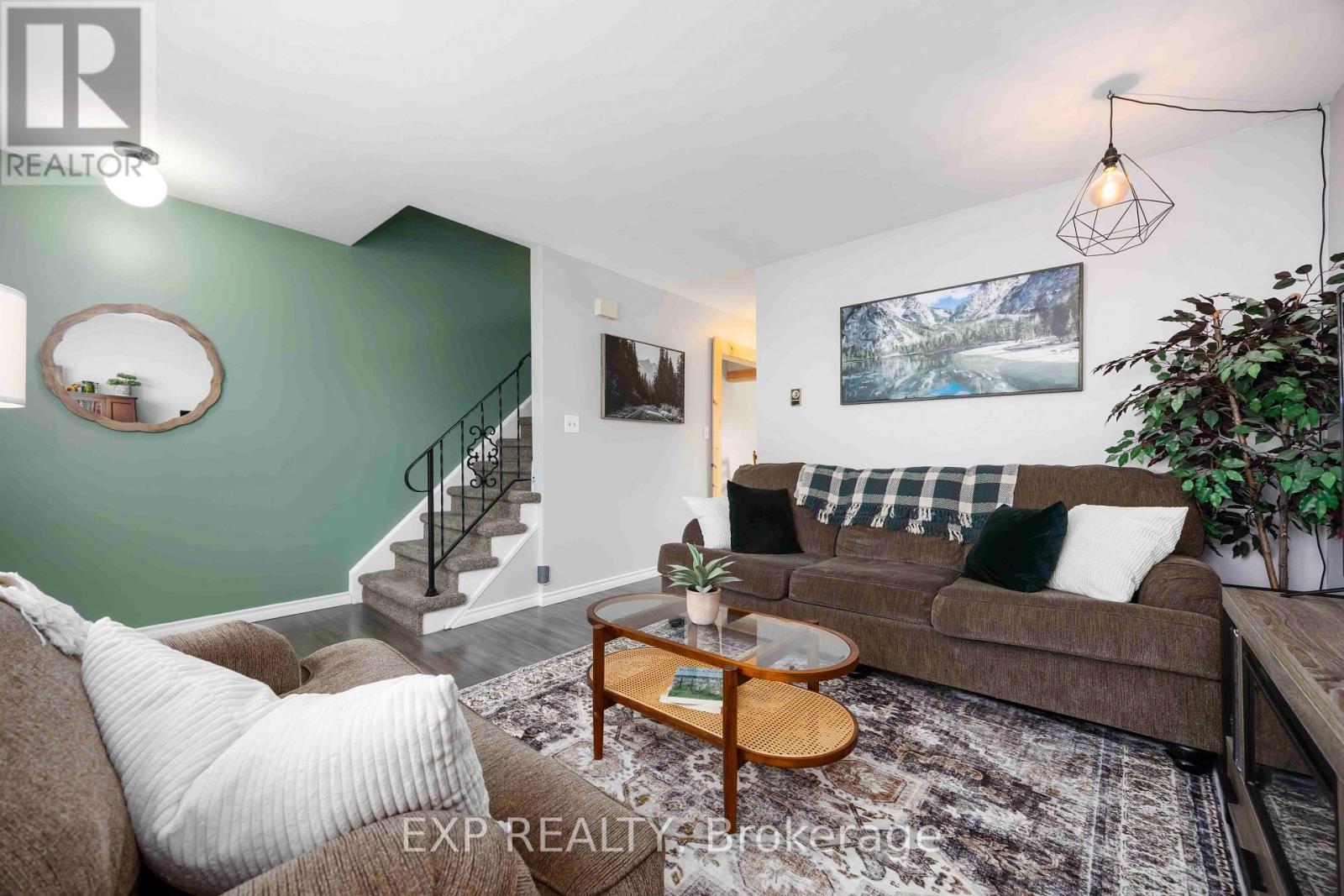 6 - 847 Ross Avenue, Sarnia, Ontario  N7T 7R1 - Photo 5 - X12137776