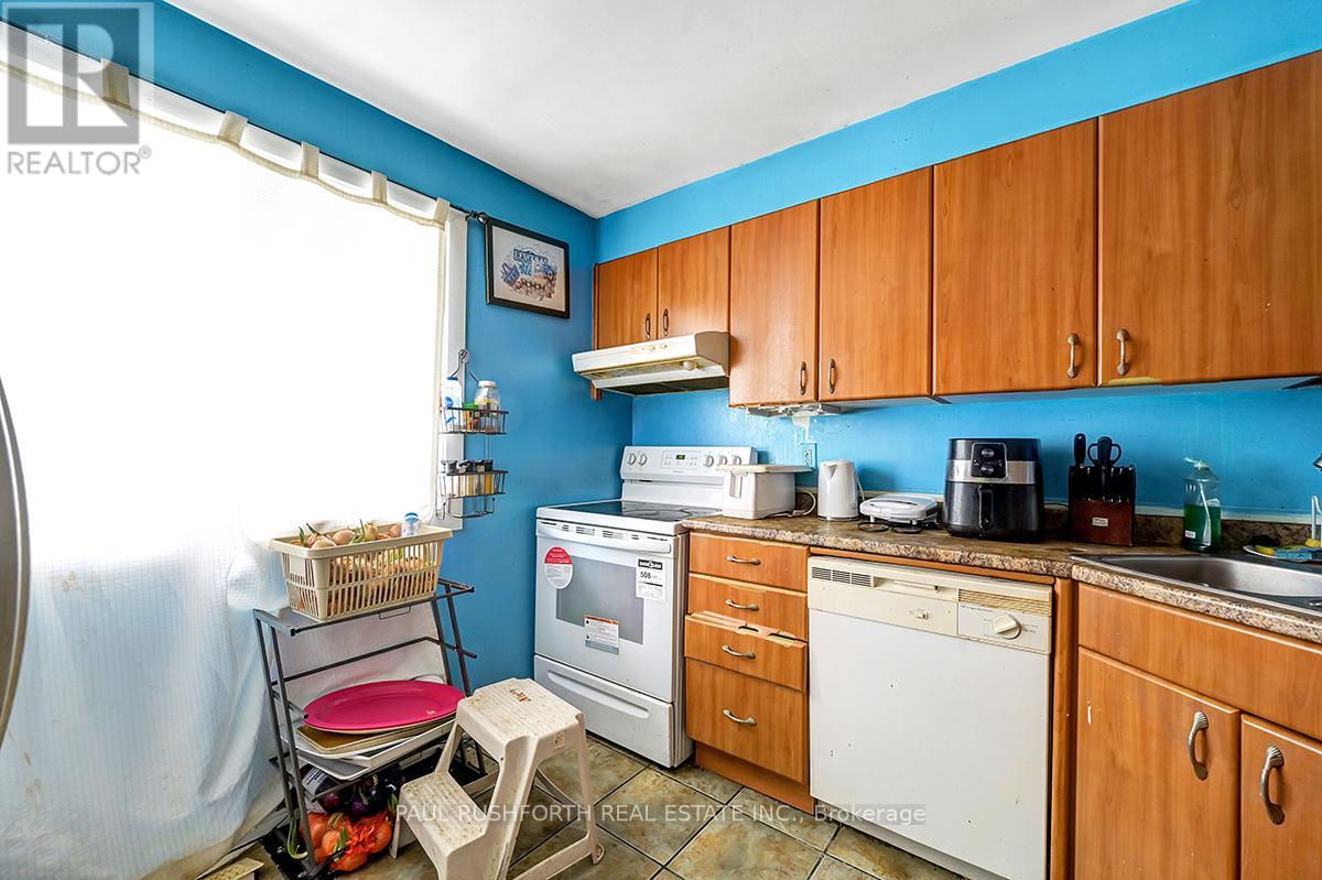 Property at 33 CORLEY PRIVATE image 4