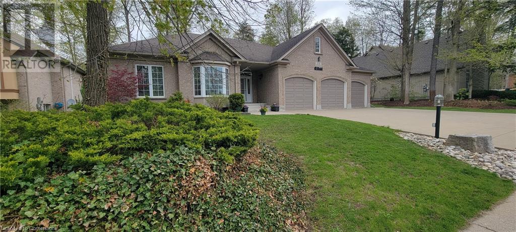 218 Old Chicopee Drive, Kitchener, Ontario  N2A 4G6 - Photo 2 - 40722944