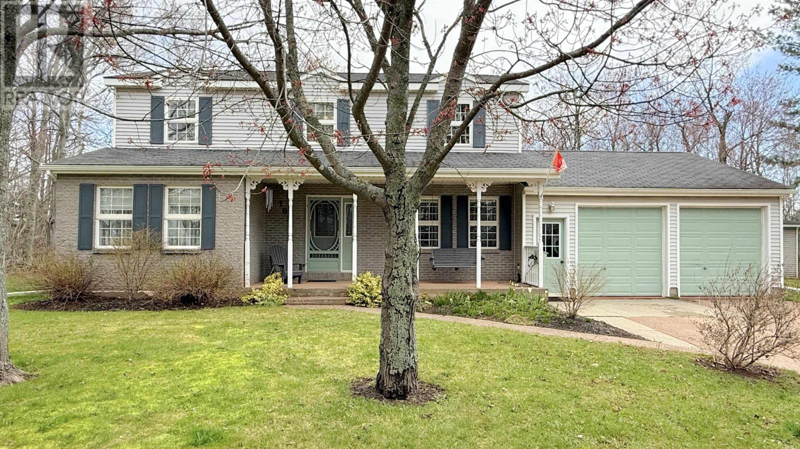 Property at 103 Heritage Court image 1
