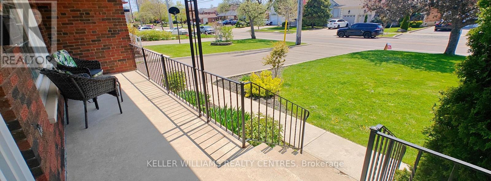 2461 Hensall Street E, Mississauga, Ontario  L5A 2T1 - Photo 3 - W12137398