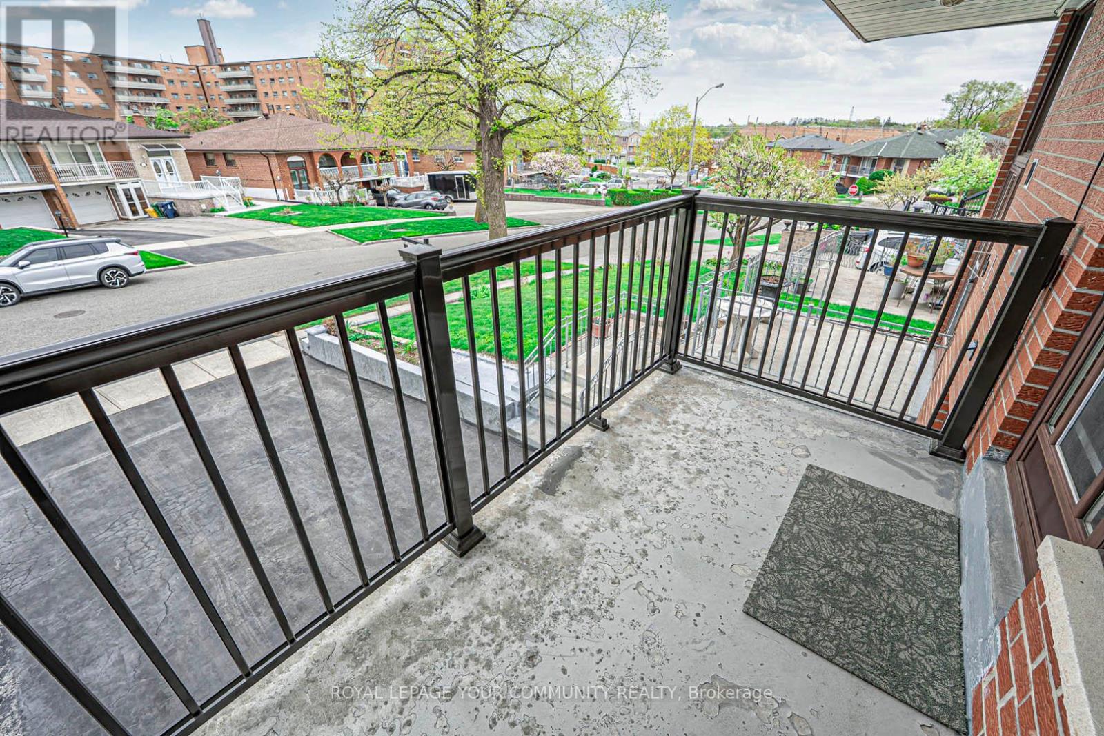 10 Grenadine Court, Toronto, Ontario  M9L 2H6 - Photo 13 - W12137414