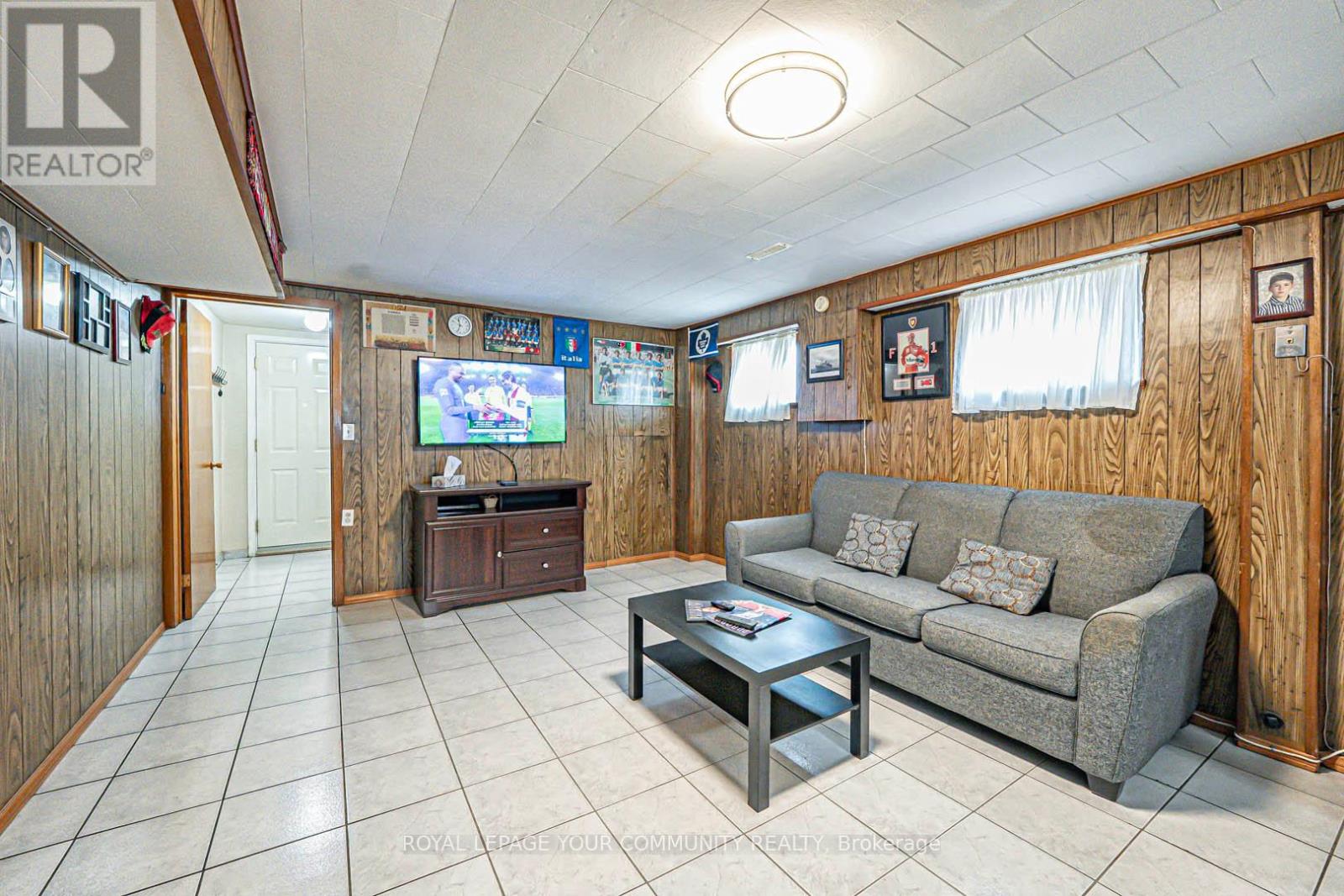 10 Grenadine Court, Toronto, Ontario  M9L 2H6 - Photo 28 - W12137414