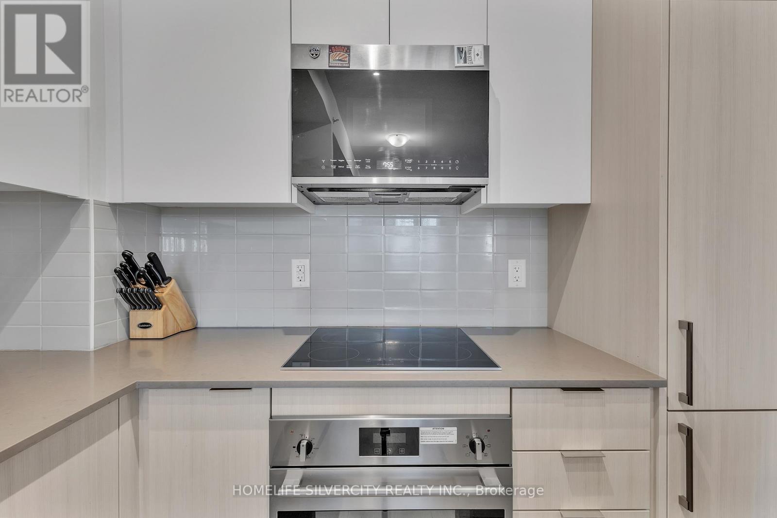 704 - 2481 Taunton Road, Oakville, Ontario  L6H 3R7 - Photo 25 - W12137415
