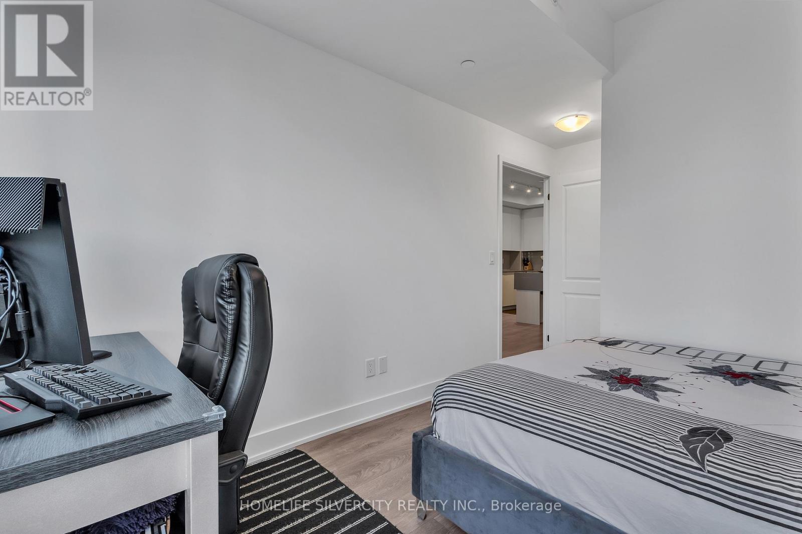 704 - 2481 Taunton Road, Oakville, Ontario  L6H 3R7 - Photo 38 - W12137415
