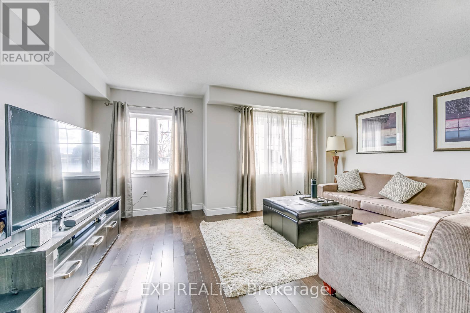 751 Candlestick Circle, Mississauga, Ontario  L4Z 0B2 - Photo 14 - W12137477