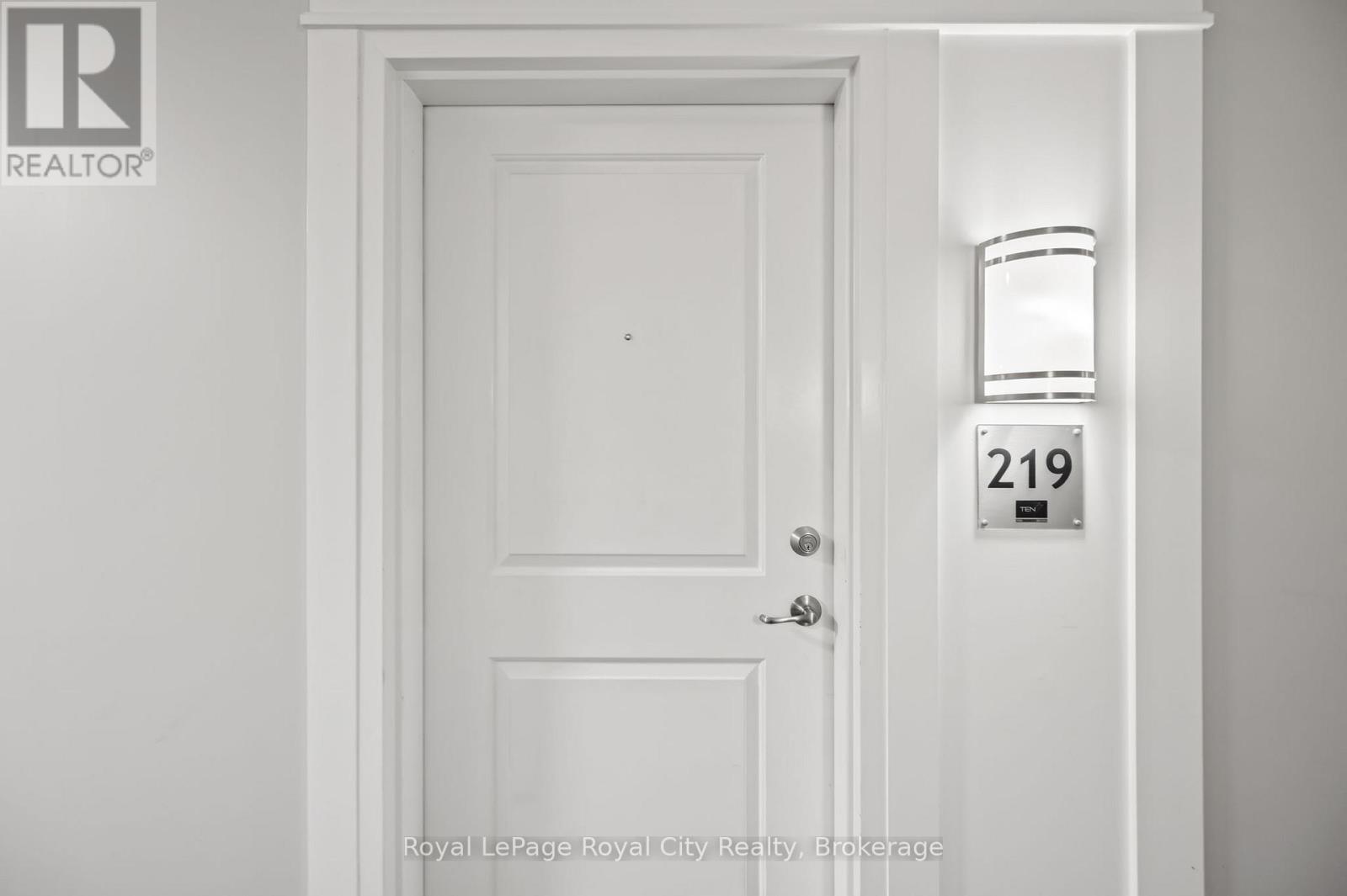 Property at 219 - 1077 GORDON STREET image 5