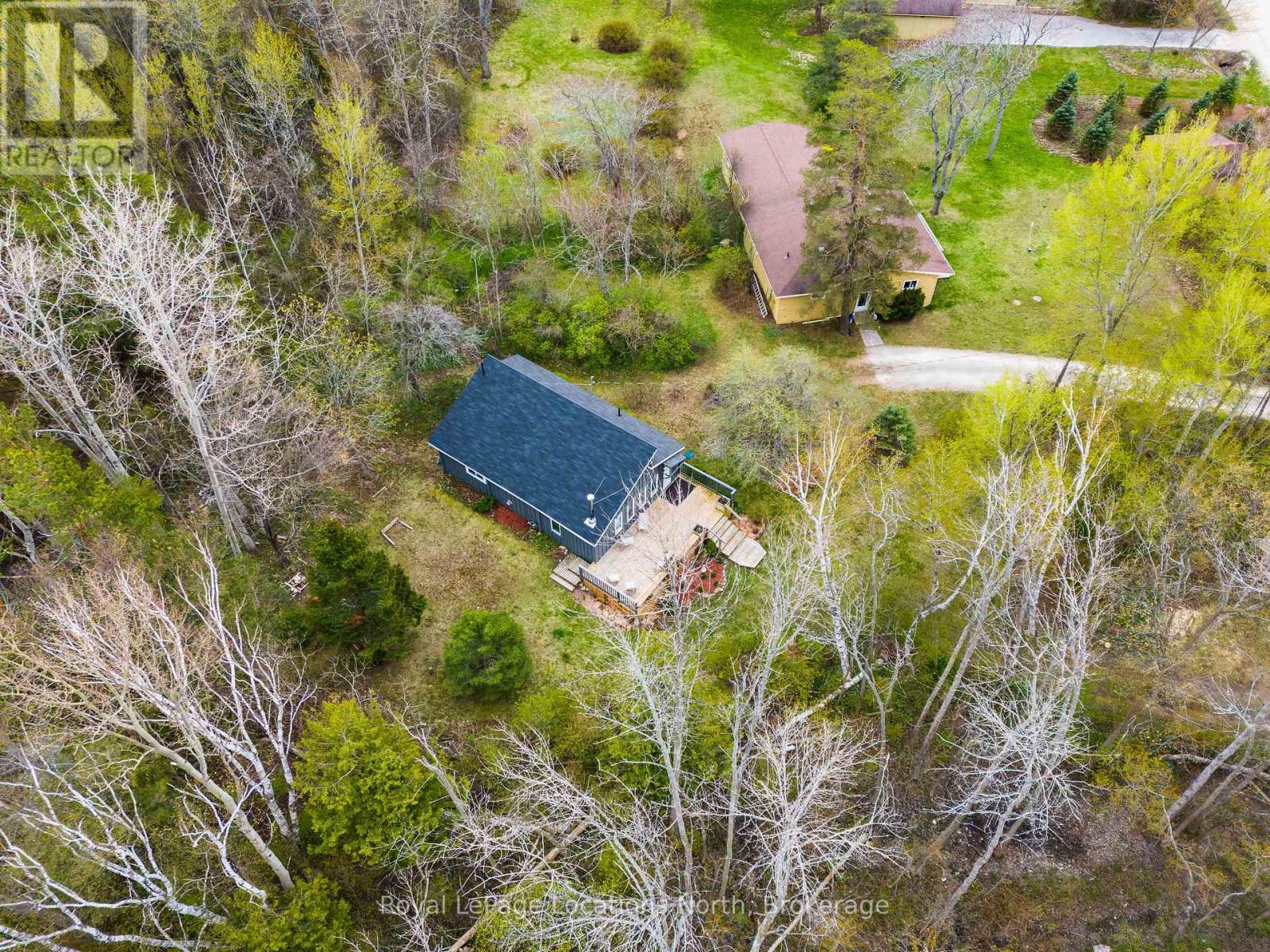 121 Hidden Lake Road, Blue Mountains, Ontario L9Y 0T6 - Photo 10 - X12137772