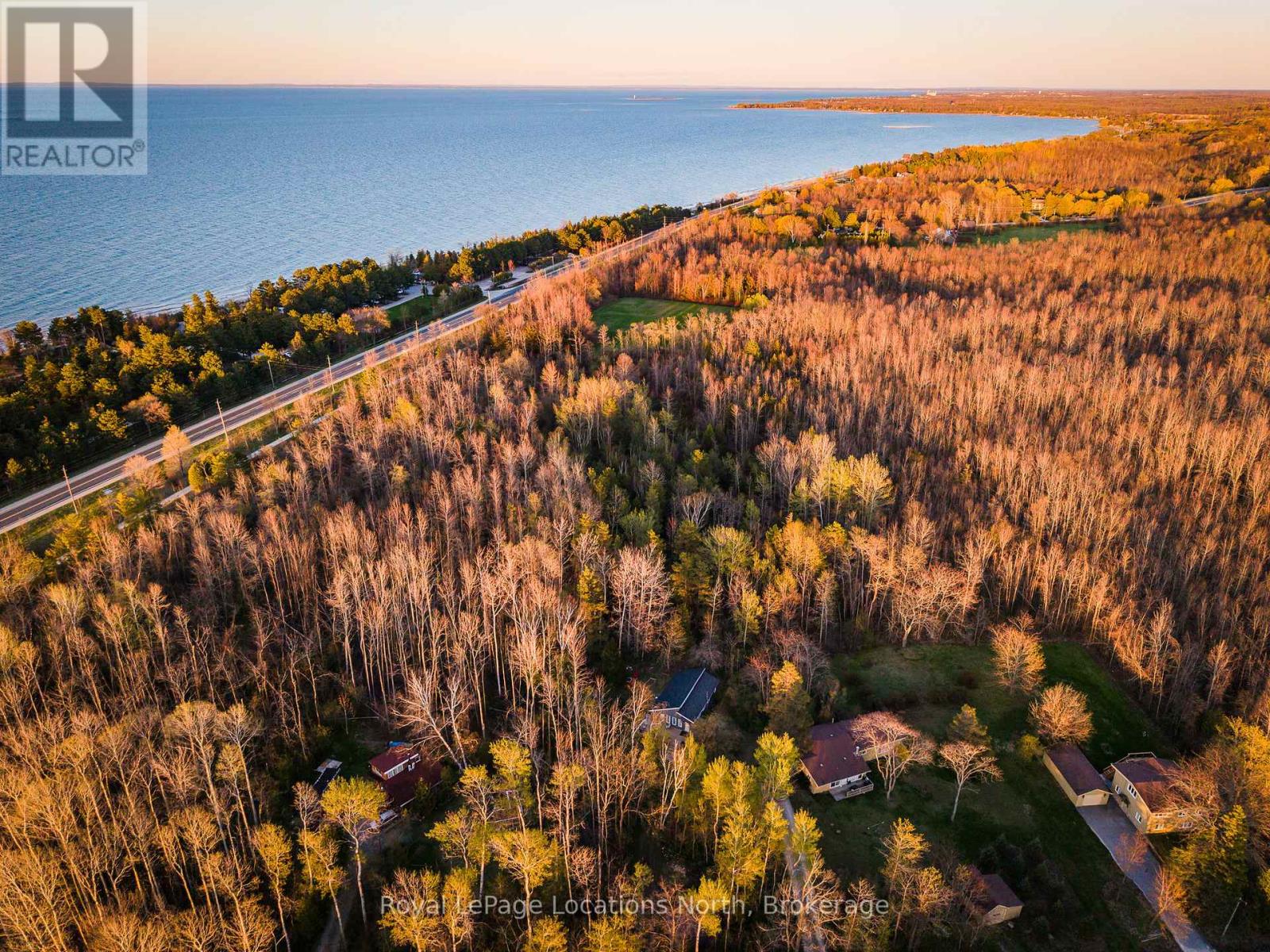 121 Hidden Lake Road, Blue Mountains, Ontario L9Y 0T6 - Photo 13 - X12137772