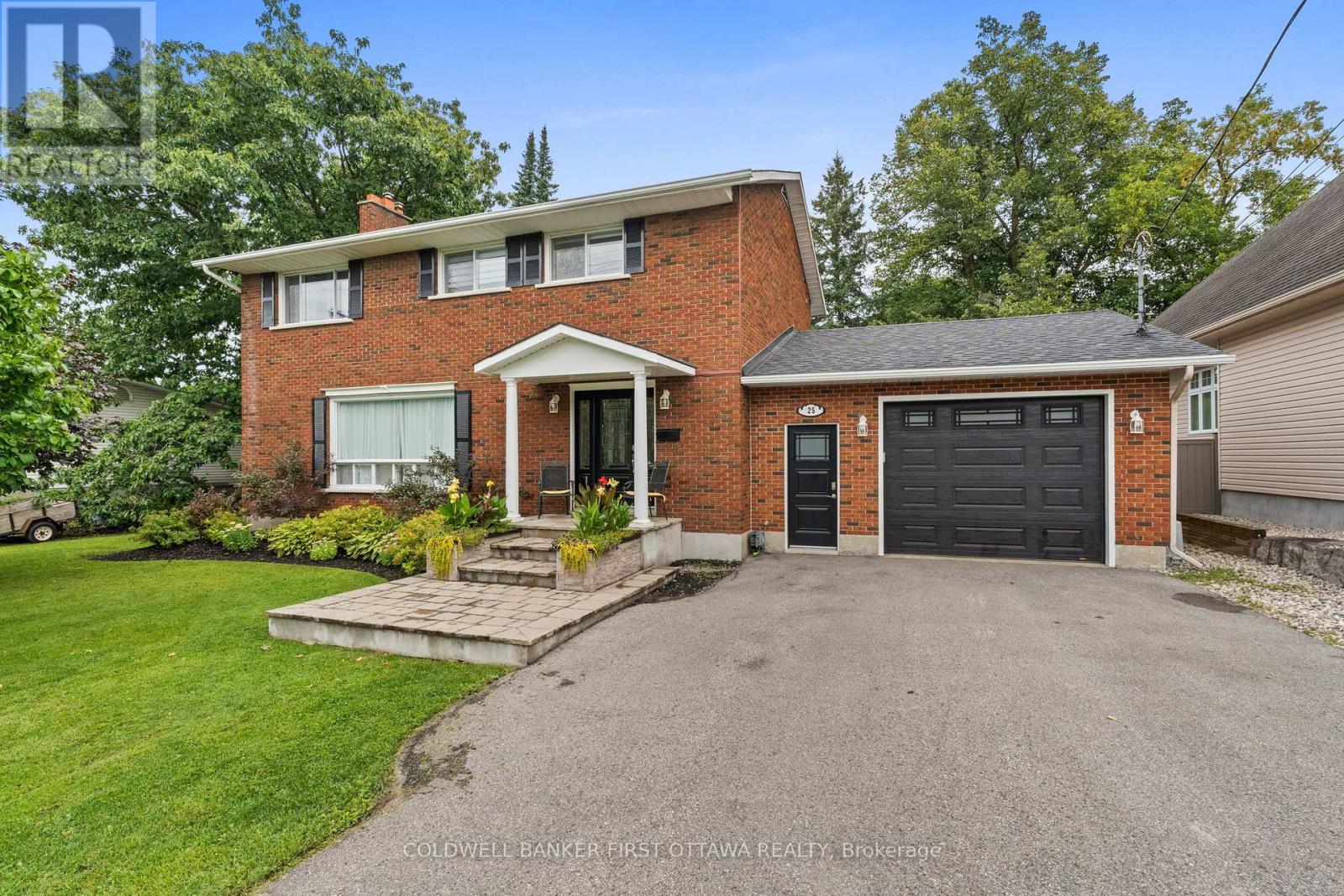 25 Pretty Street, Ottawa, Ontario  K2S 1N3 - Photo 1 - X12137701