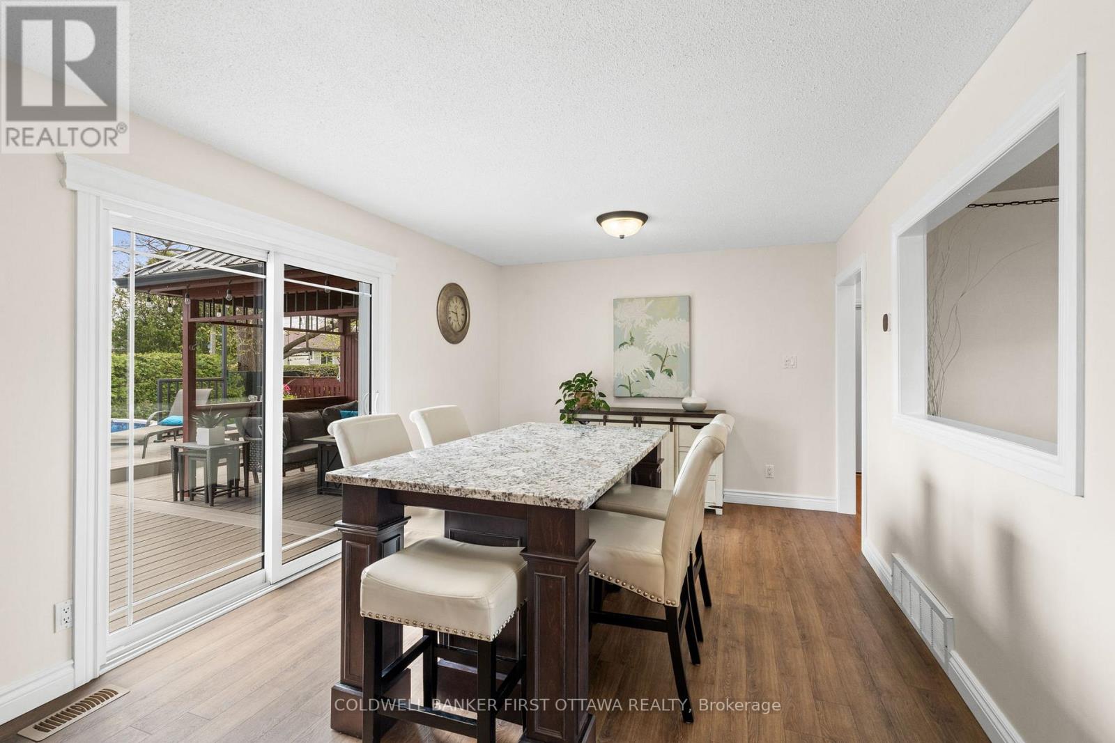25 Pretty Street, Ottawa, Ontario  K2S 1N3 - Photo 12 - X12137701