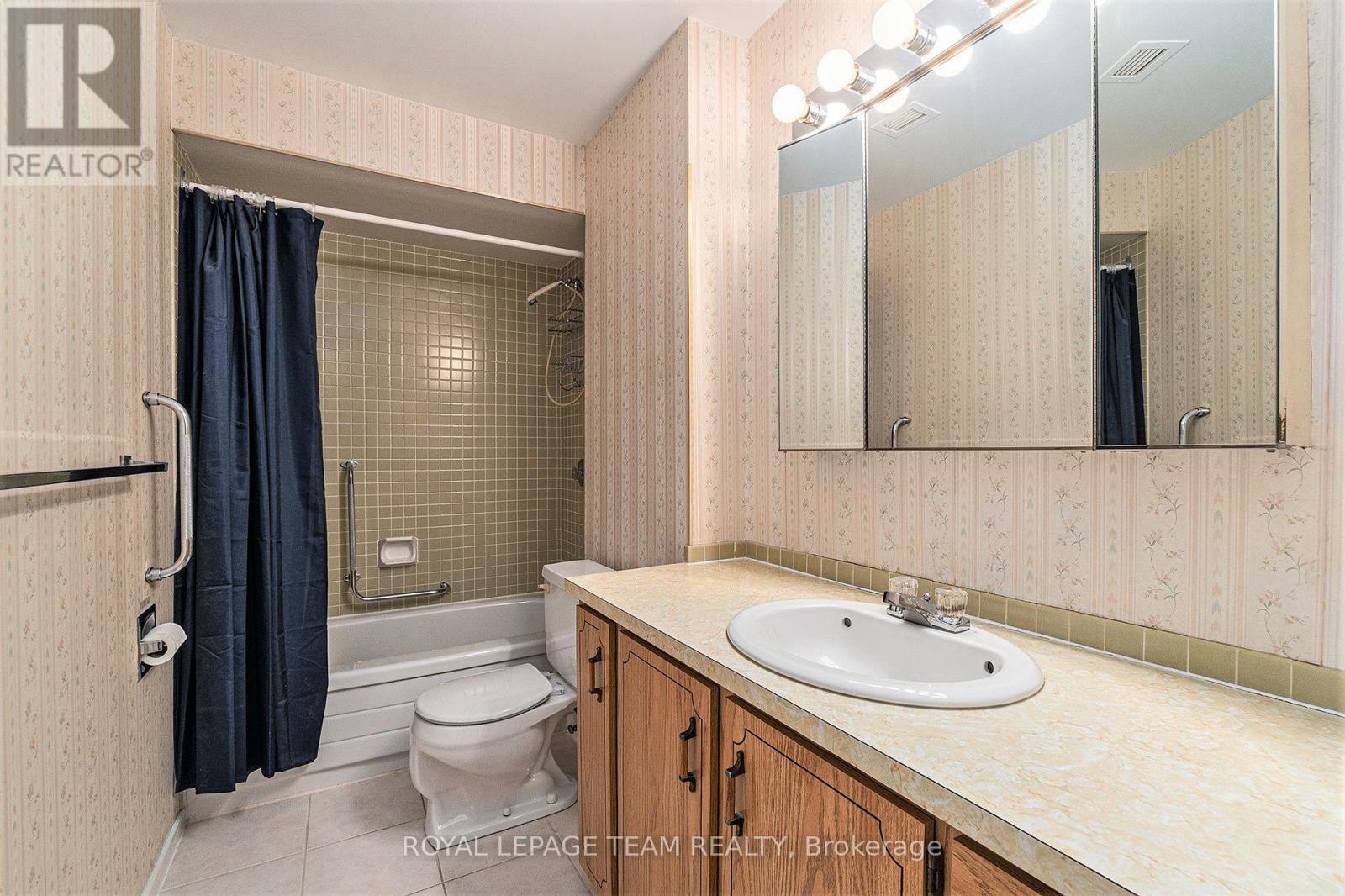 706 - 20 Chesterton Drive, Ottawa, Ontario  K2E 6Z7 - Photo 14 - X12137759