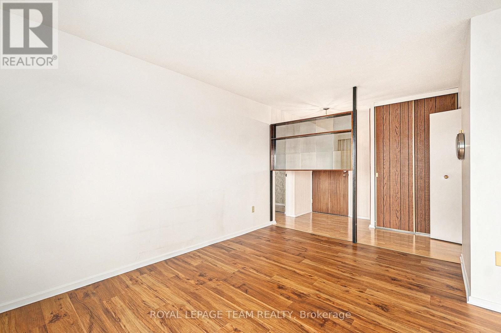 706 - 20 Chesterton Drive, Ottawa, Ontario  K2E 6Z7 - Photo 15 - X12137759