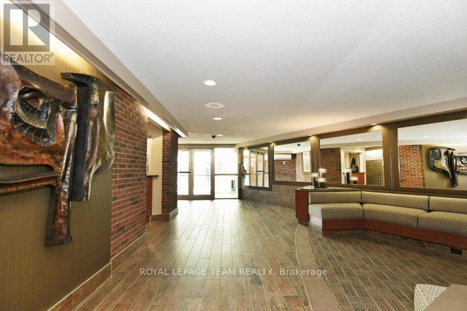 706 - 20 Chesterton Drive, Ottawa, Ontario  K2E 6Z7 - Photo 18 - X12137759