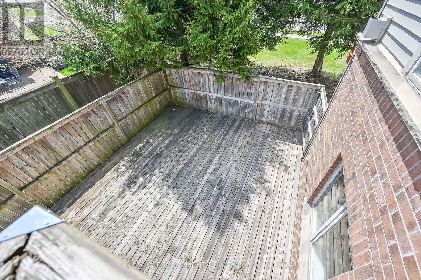 4 Myers Lane, Hamilton, Ontario  L9G 0A5 - Photo 45 - X12137365