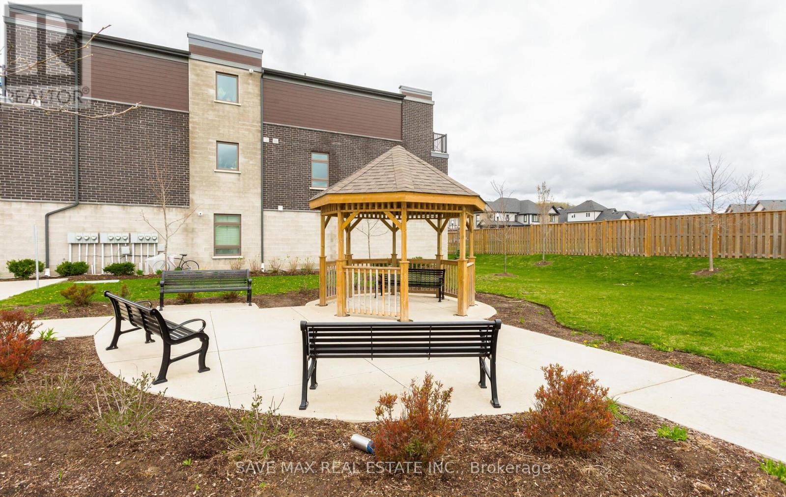 2h - 155 Thomas Slee Drive, Kitchener, Ontario  N2P 0J8 - Photo 26 - X12137400