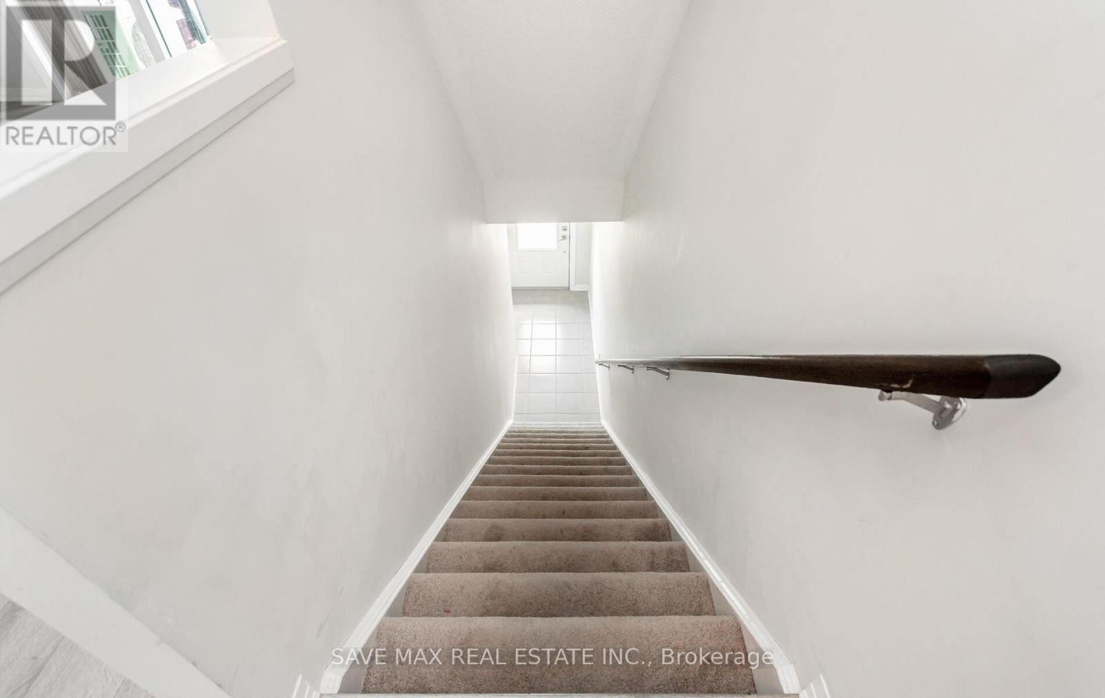 2h - 155 Thomas Slee Drive, Kitchener, Ontario  N2P 0J8 - Photo 3 - X12137400