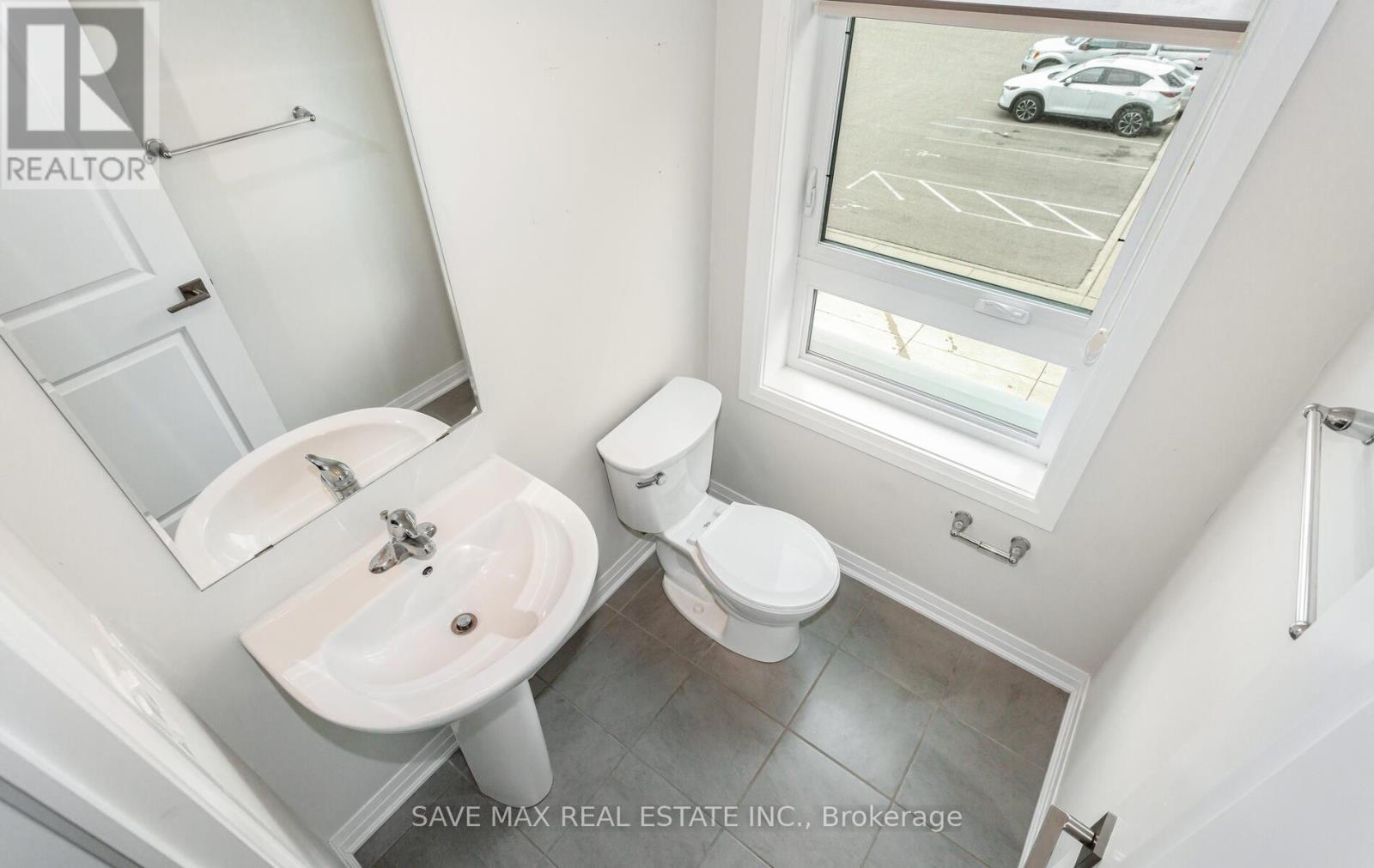2h - 155 Thomas Slee Drive, Kitchener, Ontario  N2P 0J8 - Photo 9 - X12137400