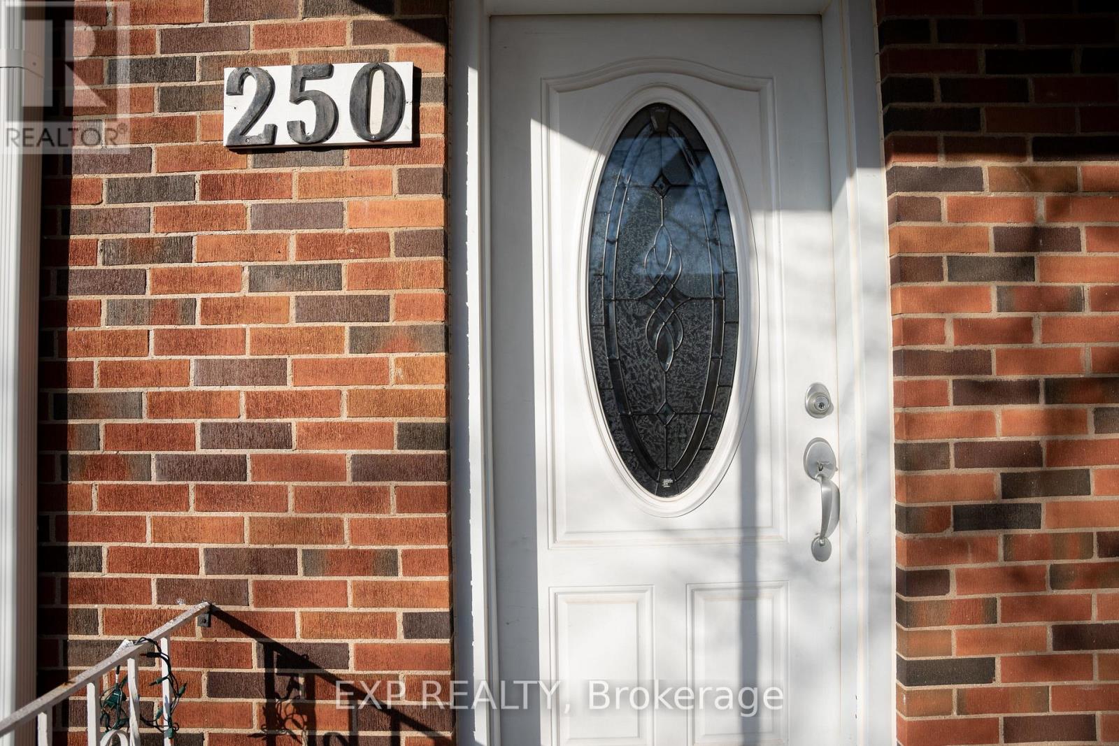 Property at 250 HIGHLAND ROAD W image 2