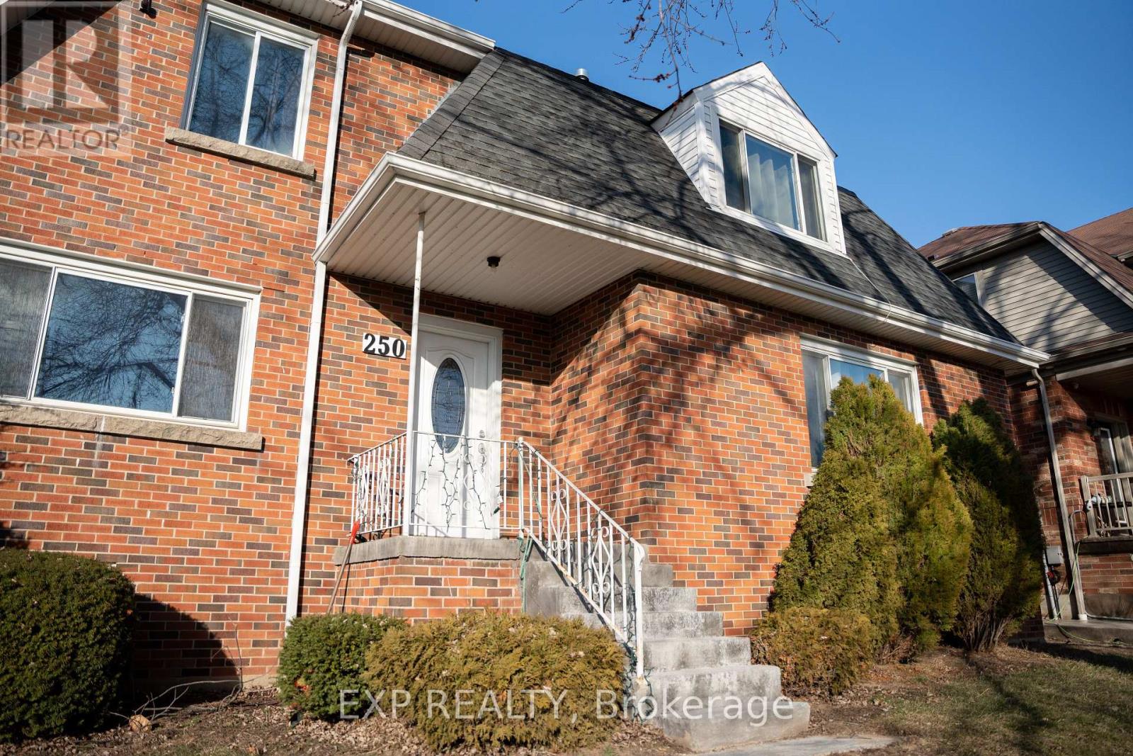 Property at 250 HIGHLAND ROAD W image 3