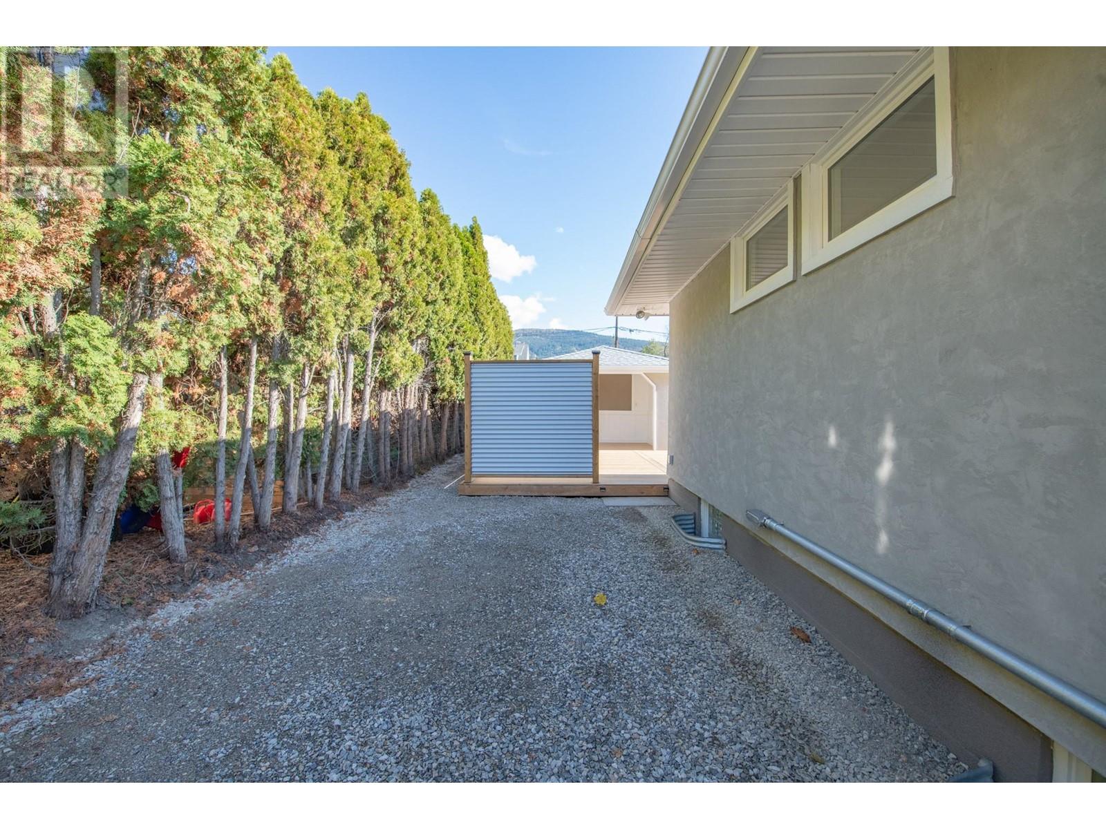 3211 16th Street, Vernon, British Columbia  V1T 3X5 - Photo 40 - 10347073