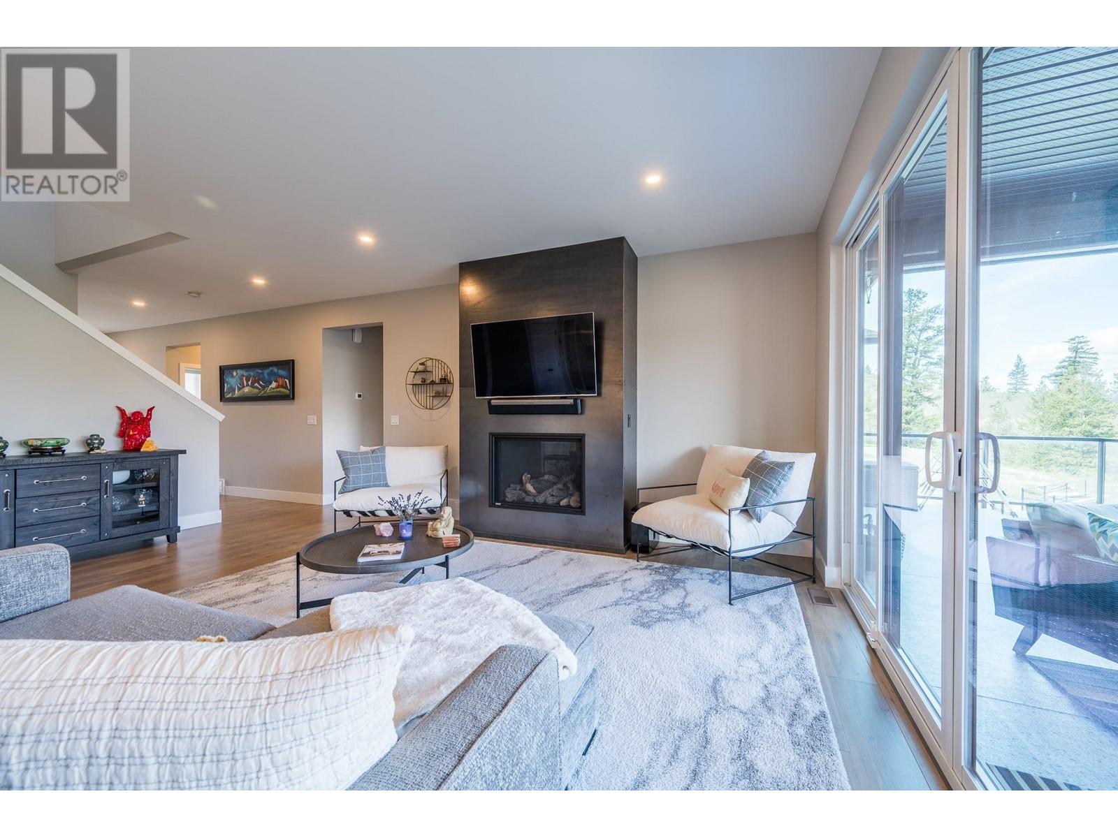 Property at 2162 GALORE Crescent image 3