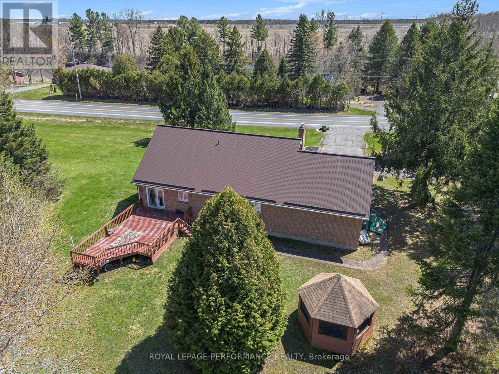 Property at 1395 NOTRE-DAME STREET image 5