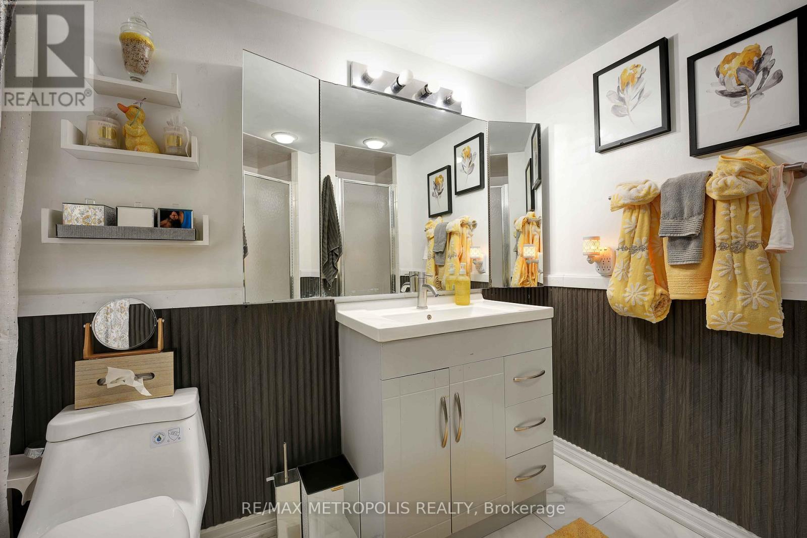 1011 - 410 Mclevin Avenue, Toronto (Malvern), Ontario  M1B 5J5 - Photo 19 - E12137559